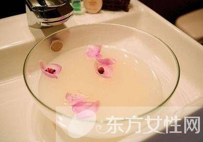 淘米水洗臉的正確方法 幫你洗出無瑕肌膚