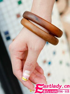 純美美甲燃情指尖 揮別暗淡深秋