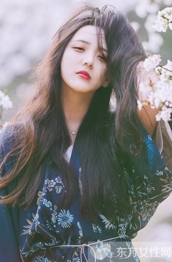 化妝卡粉怎么辦 7大妙招教你怎么化妝不卡粉