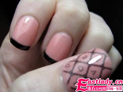 初秋新色美甲 獨(dú)一無(wú)二的指尖風(fēng)情