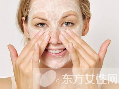 冬天熱水洗臉還是冷水洗臉好 多少度的水更好