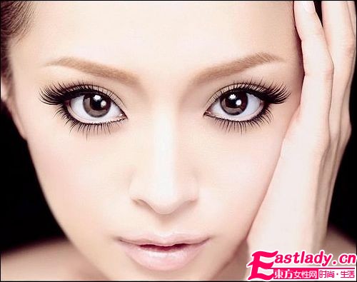 單眼皮的春天 無妝化身嫵媚大眼妞