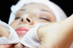 一定要警惕的卸妝七大誤區(qū) 洗臉不等于卸妝