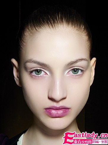 T臺(tái)美妝靈感 讓日常妝容更起范