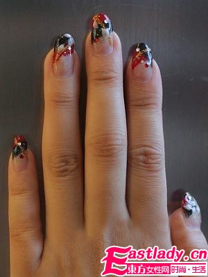 純美美甲燃情指尖 揮別暗淡深秋