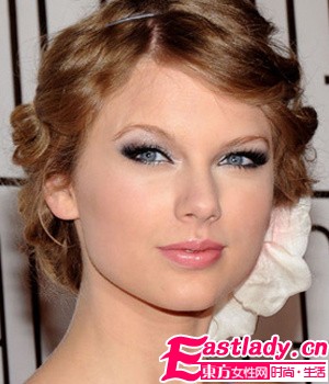 慵懶魅力 明星示范萬(wàn)圣節(jié)彩妝靈感(組圖)