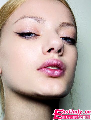 T臺(tái)美妝靈感 讓日常妝容更起范