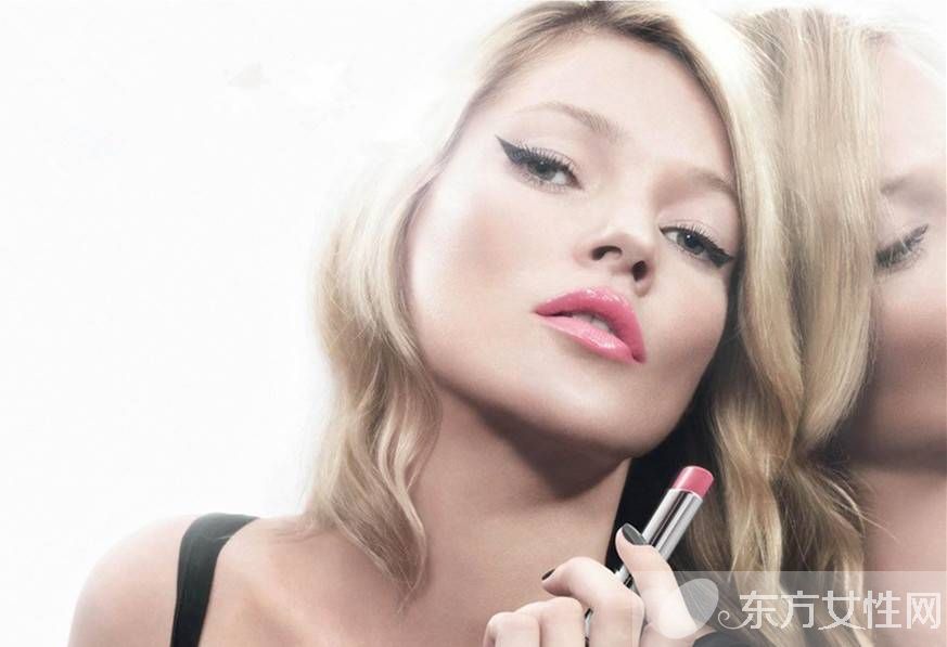 口紅太干脫皮怎么解決 內(nèi)外調(diào)理很重要