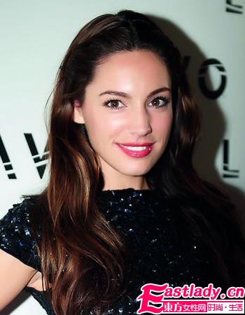優(yōu)雅風情 盤點好萊塢女星最新風情立體妝容(組圖)