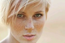 雀斑是怎么形成的 不花錢的雀斑去除方法推薦