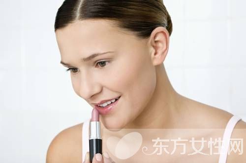 嘴唇太干怎么辦 只需4步就能打造水潤嘟嘟唇