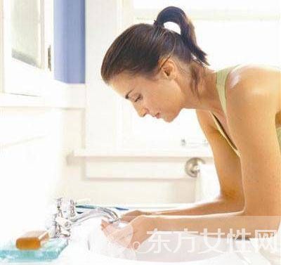 能用醋洗臉嗎 白醋洗臉的副作用你也要知