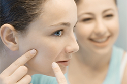 祈顏流金歲月助你輕松下 斑 無需美顏