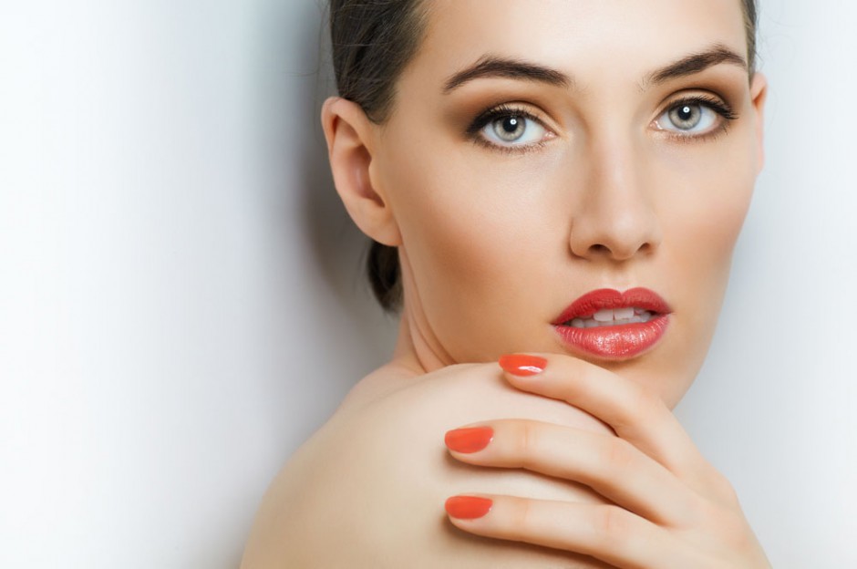 四個肌膚問題 八款美白精華一步搞定