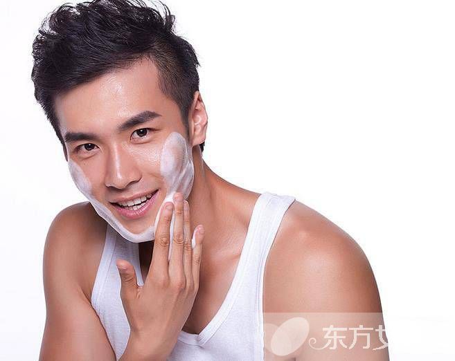 男生臉上出油怎么辦 這些控油方法簡(jiǎn)直太神奇了
