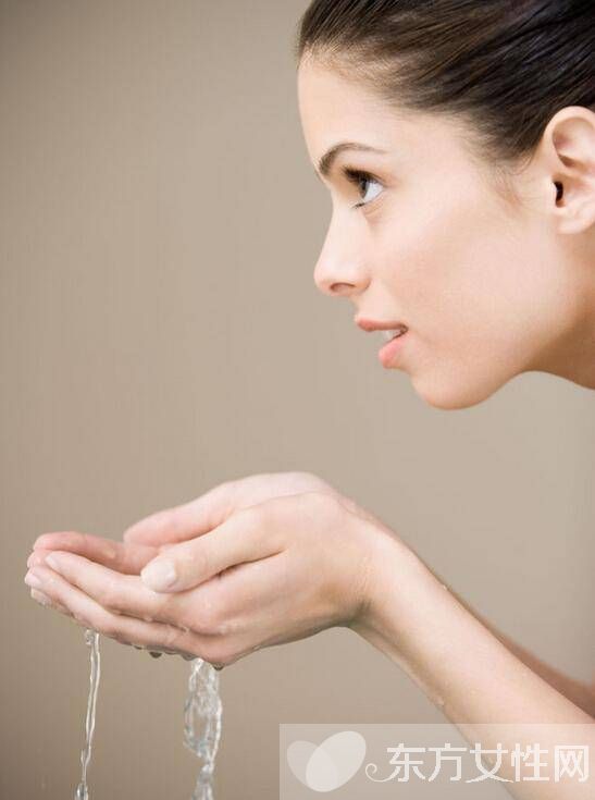 下巴長痘痘怎么調(diào)理 揭秘下巴長痘痘的五大原因