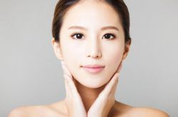 敏感肌膚四個(gè)護(hù)膚原則 從里到外至關(guān)重要