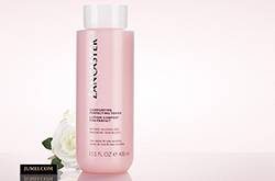 化妝水和爽膚水的區(qū)別 不同膚質(zhì)該如何選擇化妝水