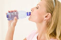 干性皮膚如何保養(yǎng)應該吃什么