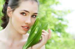 護膚品使用順序 教你正確的基礎(chǔ)護膚方法