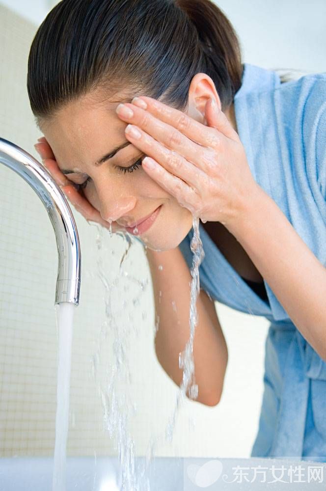 下巴長痘痘怎么調(diào)理 揭秘下巴長痘痘的五大原因