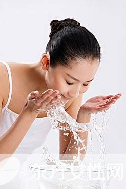 脂肪粒是怎么形成的 如何按摩去除脂肪粒