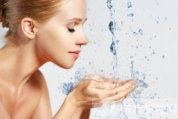 最好的洗面奶排行榜 這些洗臉小秘訣一定要收起來