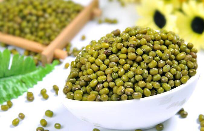 4款自制綠豆粉面膜 敷出嫩白好膚色