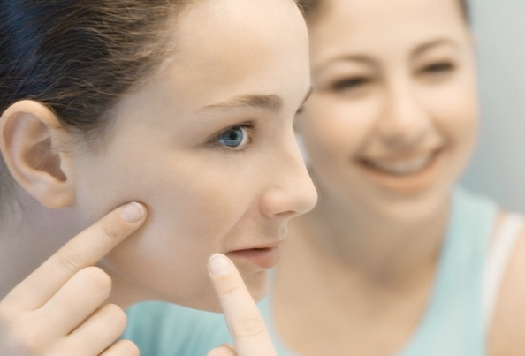 祈顏流金歲月助你輕松下 斑 無需美顏