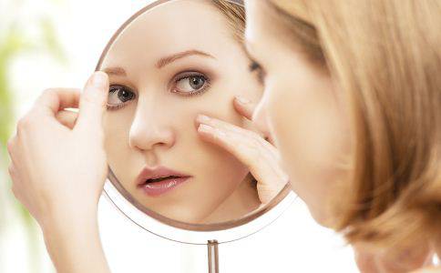 想要拯救黑眼圈 這5個NG動作必須要叫停