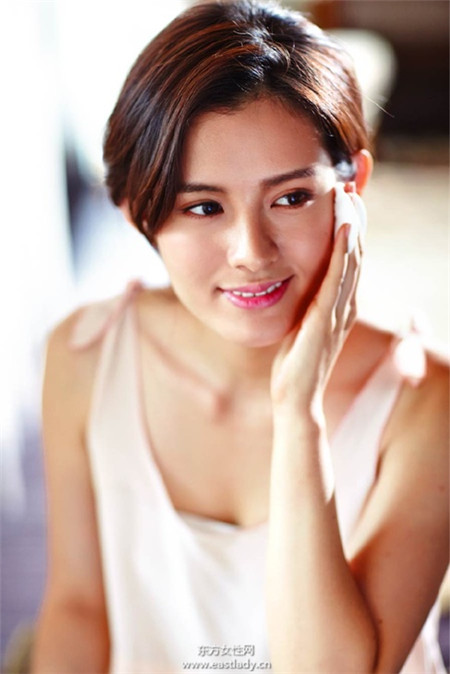 跟當(dāng)紅女星學(xué)敷面膜 肌膚好到爆