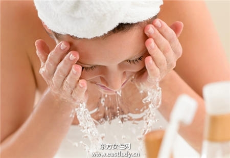臉部清潔要避免的3大洗臉誤區(qū)