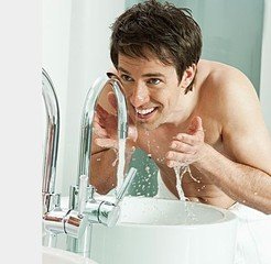 男士美容護(hù)膚 三大步驟