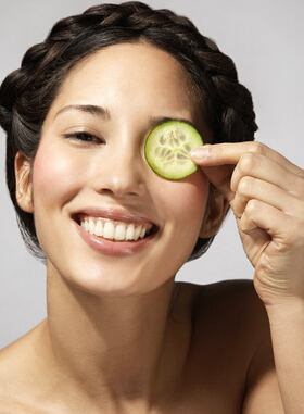 眼霜怎么用 如何正確使用眼霜