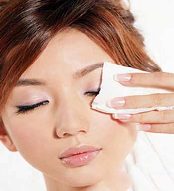 彩妝卸妝用卸妝水好還是卸妝油好