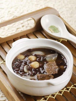 無花果怎么吃 美容養(yǎng)顏的百合無花果湯