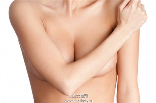 女星波濤洶涌上紅地毯 不靠水餃墊也能變大咪咪的秘訣是...