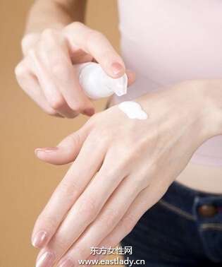 秋冬季節(jié)手部保養(yǎng)很重要