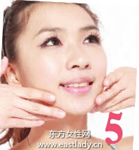 正確涂抹晚霜深度修復(fù)受損肌膚