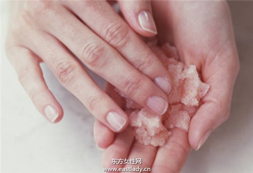 不同肌膚去角質(zhì)產(chǎn)品的使用方法