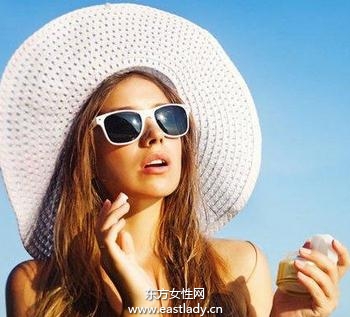 別讓曬斑在臉上生根