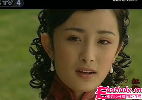 楊冪是否整容 楊冪整容前后照片 楊冪整容后圖片