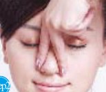 臉部按摩消除小細(xì)紋使肌膚變緊致