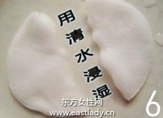 自制玫瑰水面膜讓皮膚變得更水潤