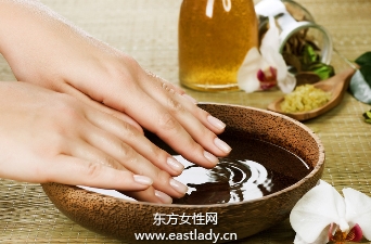 手部護(hù)理打造白嫩美手