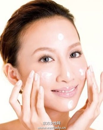 濃妝族護膚重點在于是否徹底卸妝