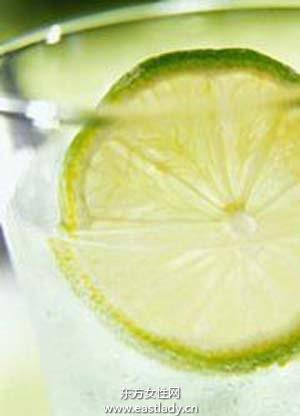 檸檬促進新陳代謝使肌膚白皙柔嫩