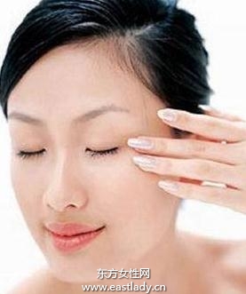 去眼袋的六種美容小方法