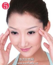 臉部按摩運(yùn)動(dòng)法 預(yù)防皺紋產(chǎn)生