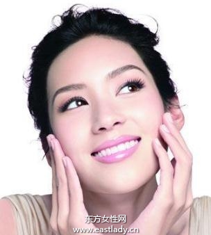 鼻子上長(zhǎng)了很多黑頭 可以用 鼻貼 去除嗎